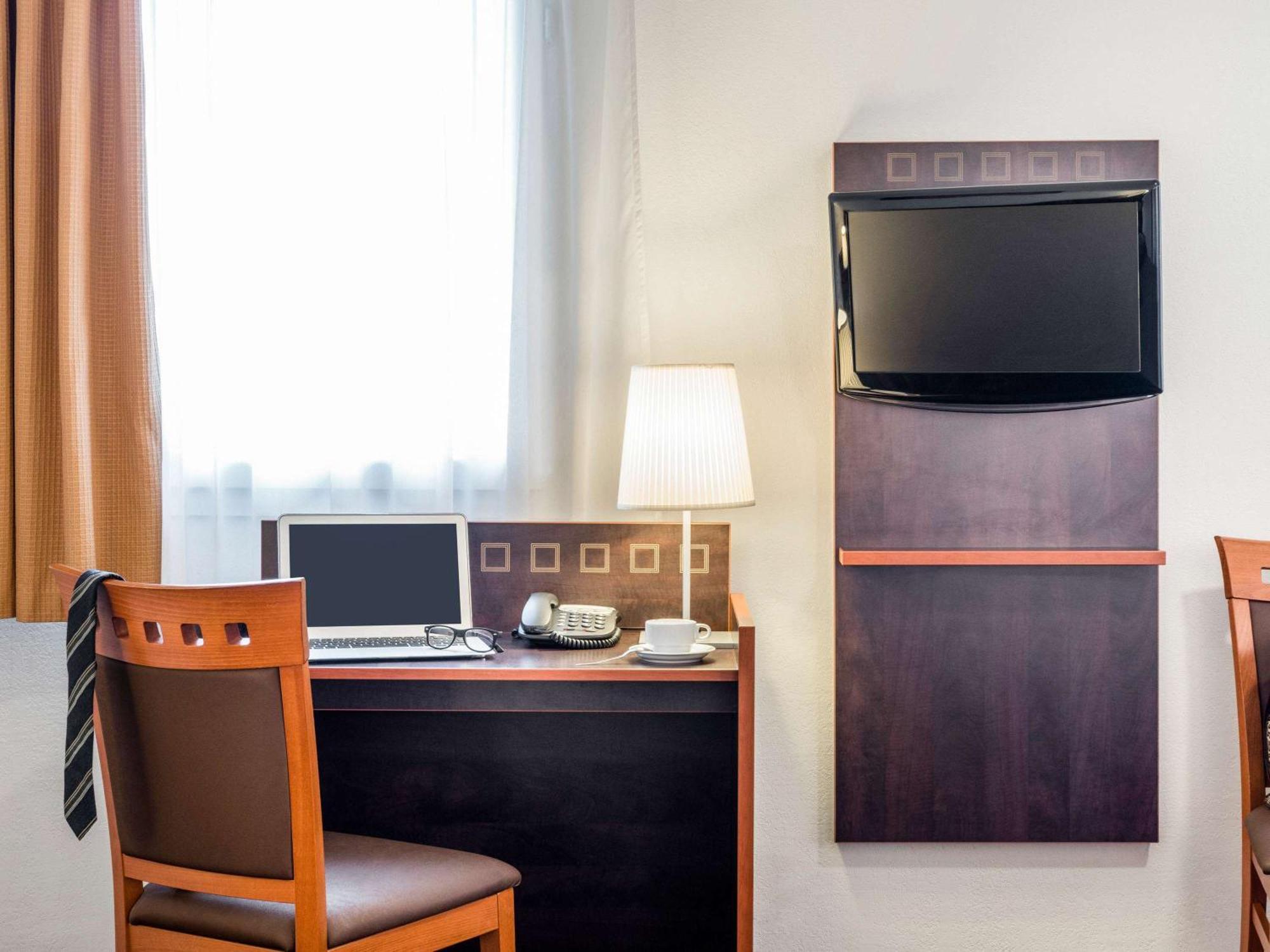 Aparthotel Adagio Access Paris Porte De Charenton Esterno foto