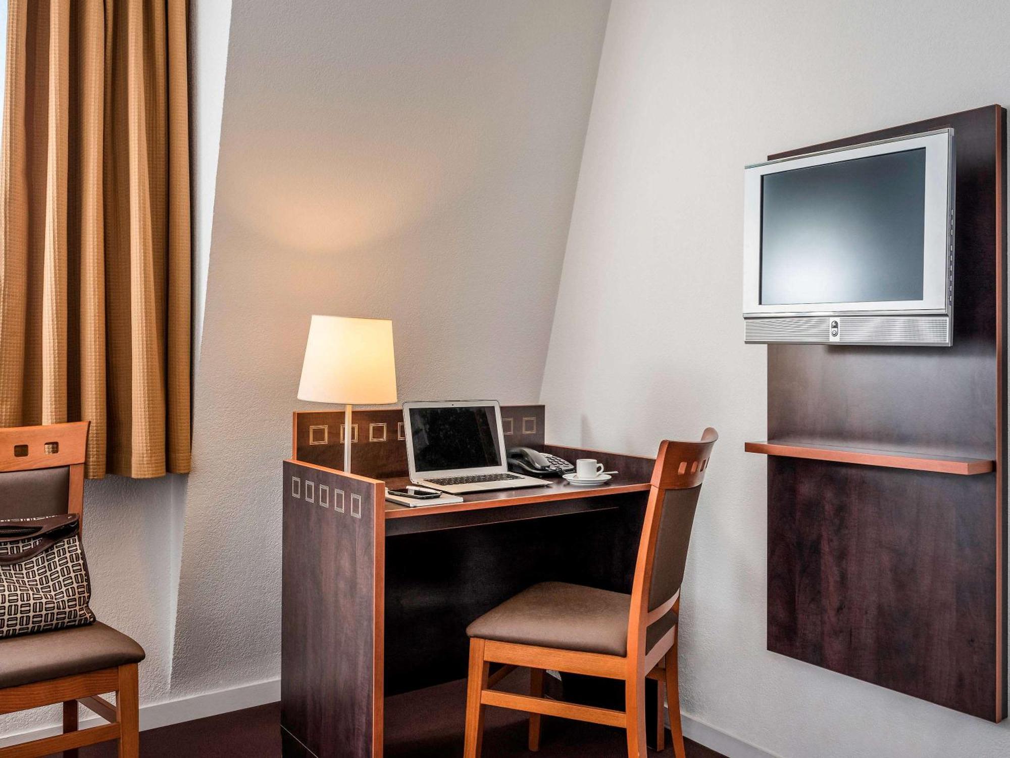 Aparthotel Adagio Access Paris Porte De Charenton Esterno foto